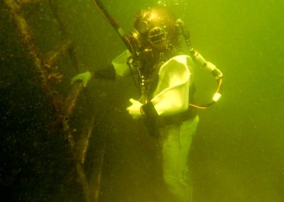Dive a Mark V surfacing